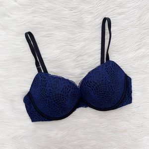 Victoria’s Secret Black Blue Lace Very Sexy Push Up Bra 34D